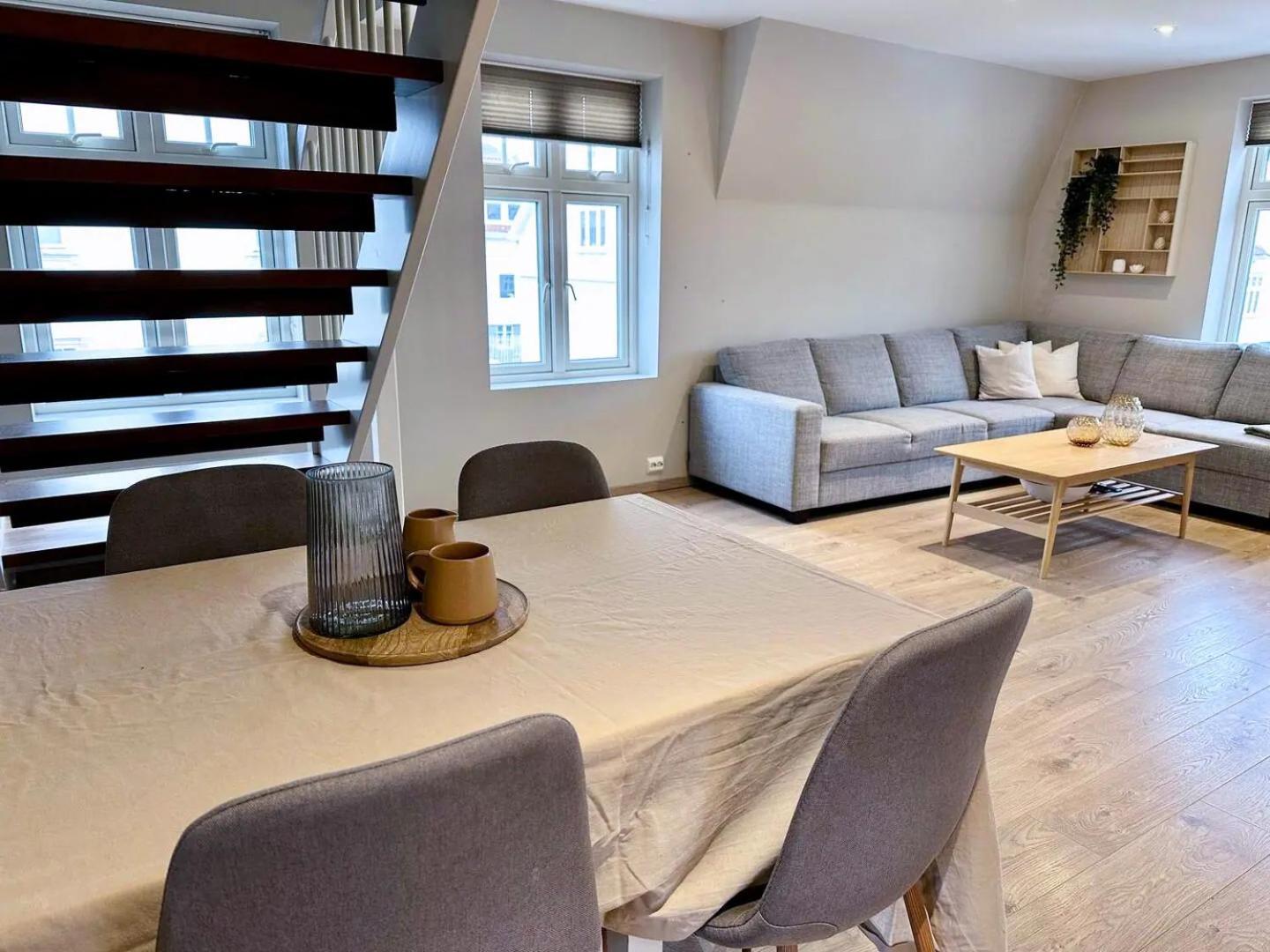 Stylish & Bright Penthouse - Office - 5 Star Location! Daire Egersund Dış mekan fotoğraf
