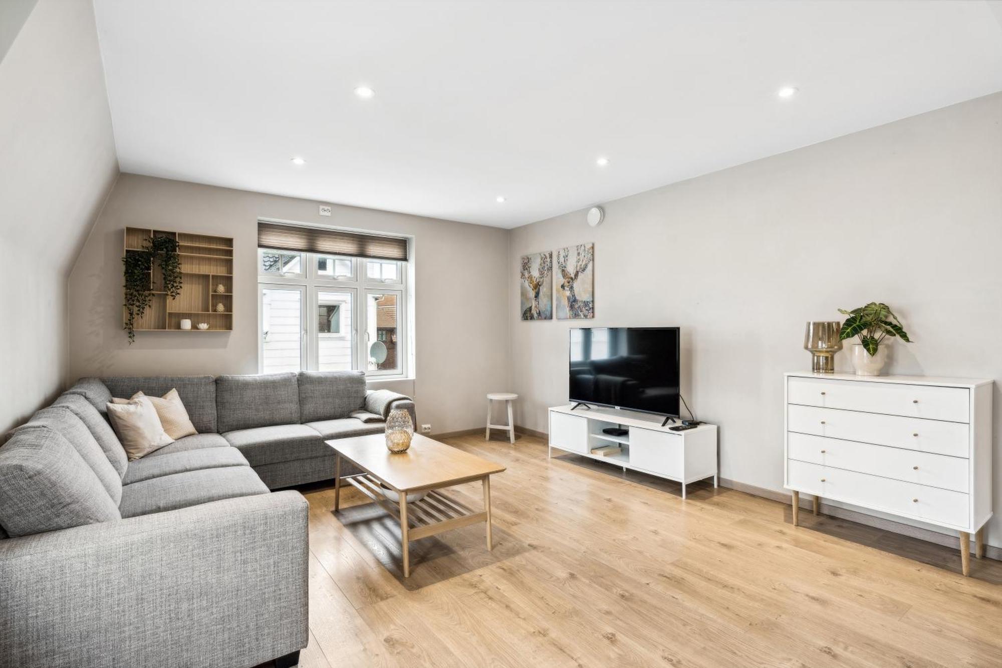 Stylish & Bright Penthouse - Office - 5 Star Location! Daire Egersund Dış mekan fotoğraf